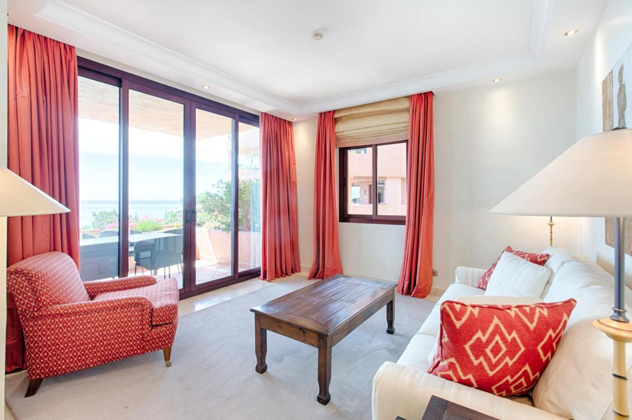 Bahia Beach Apartments Estepona Dış mekan fotoğraf