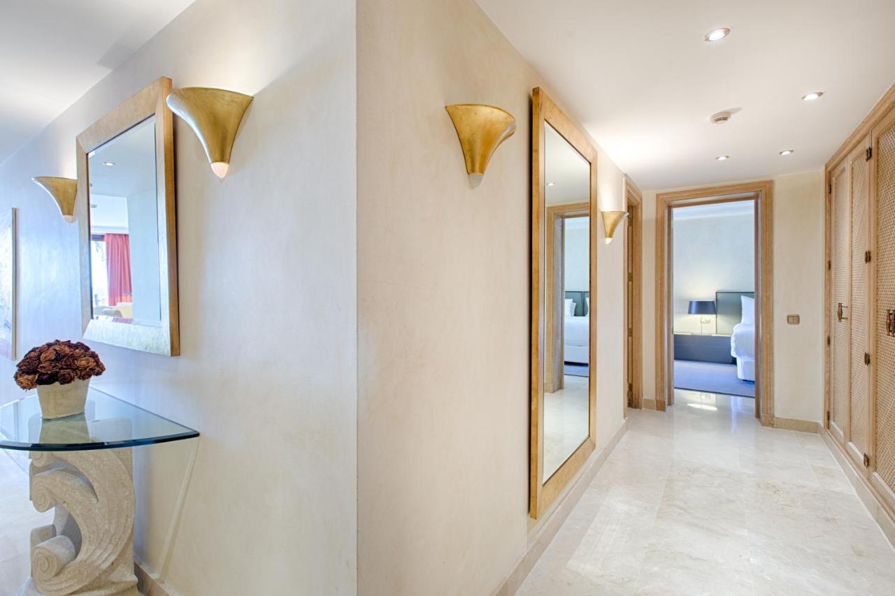 Bahia Beach Apartments Estepona Dış mekan fotoğraf