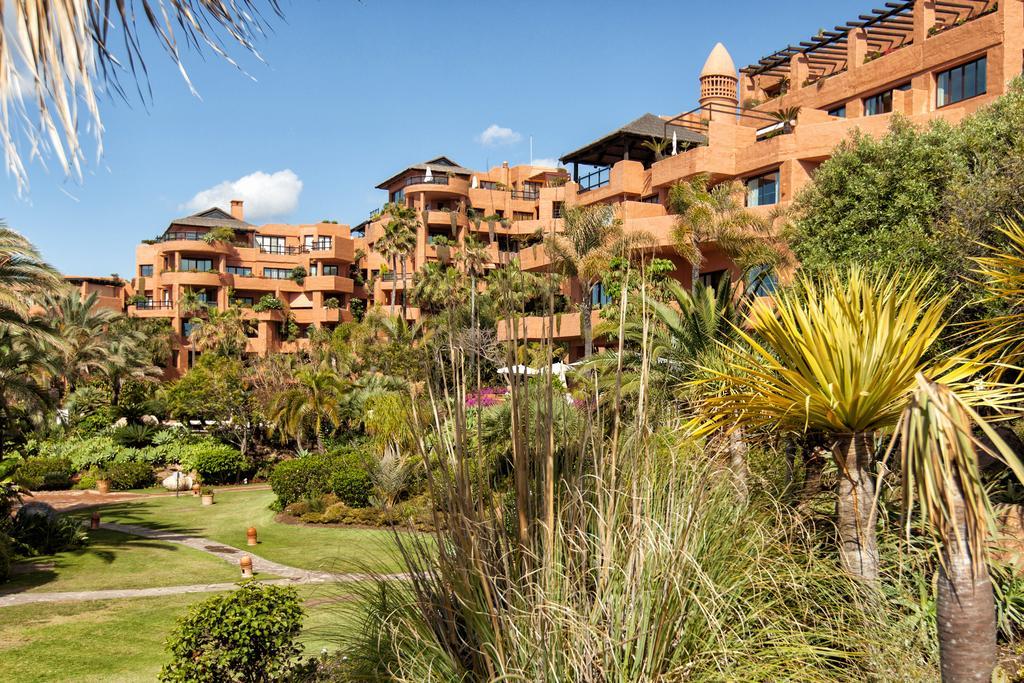 Bahia Beach Apartments Estepona Dış mekan fotoğraf