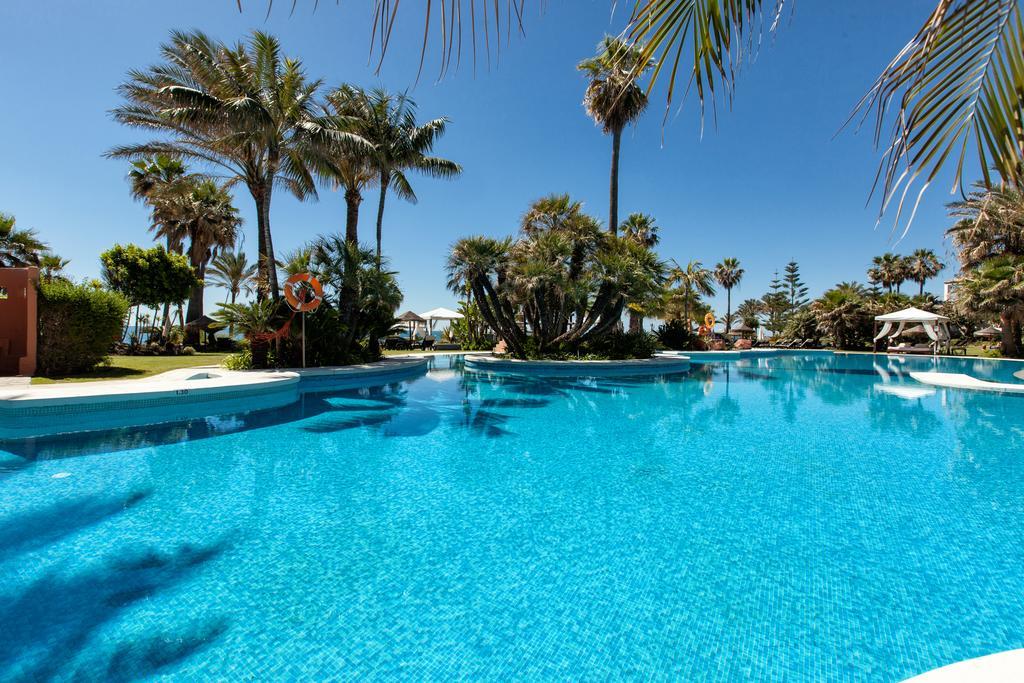 Bahia Beach Apartments Estepona Dış mekan fotoğraf