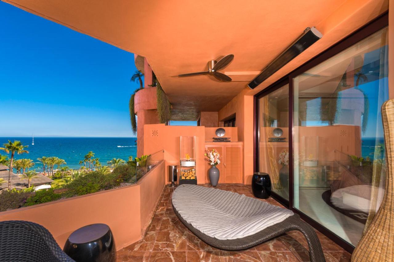 Bahia Beach Apartments Estepona Dış mekan fotoğraf