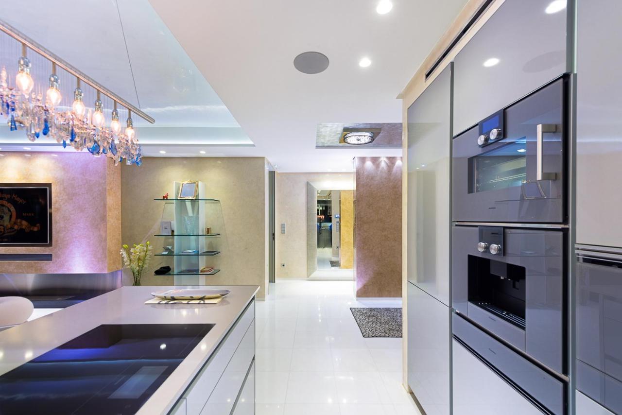 Bahia Beach Apartments Estepona Dış mekan fotoğraf