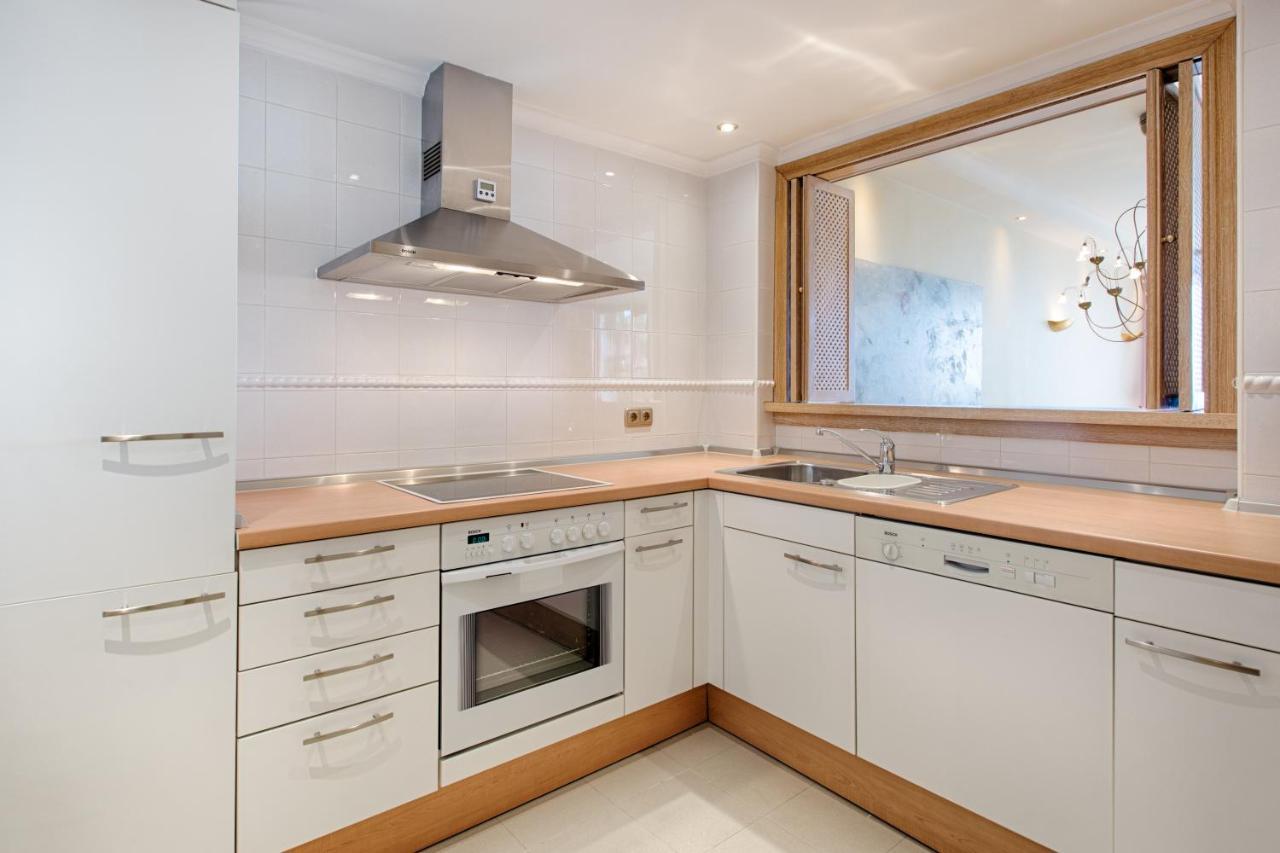 Bahia Beach Apartments Estepona Dış mekan fotoğraf