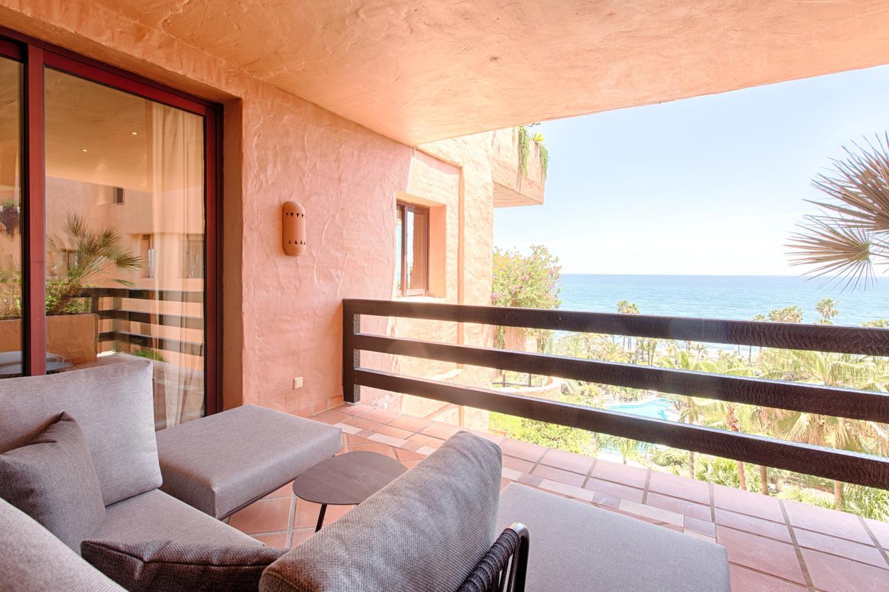 Bahia Beach Apartments Estepona Dış mekan fotoğraf