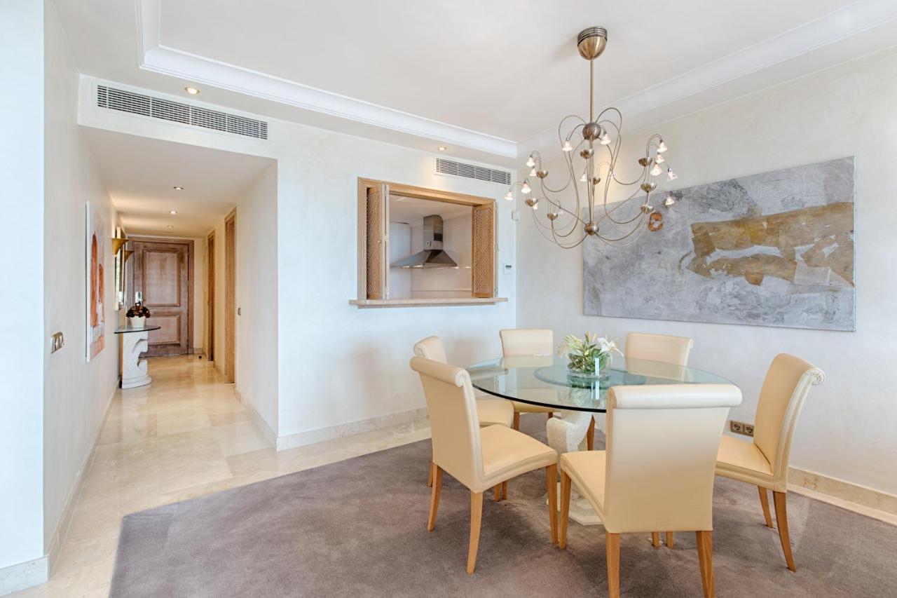 Bahia Beach Apartments Estepona Dış mekan fotoğraf