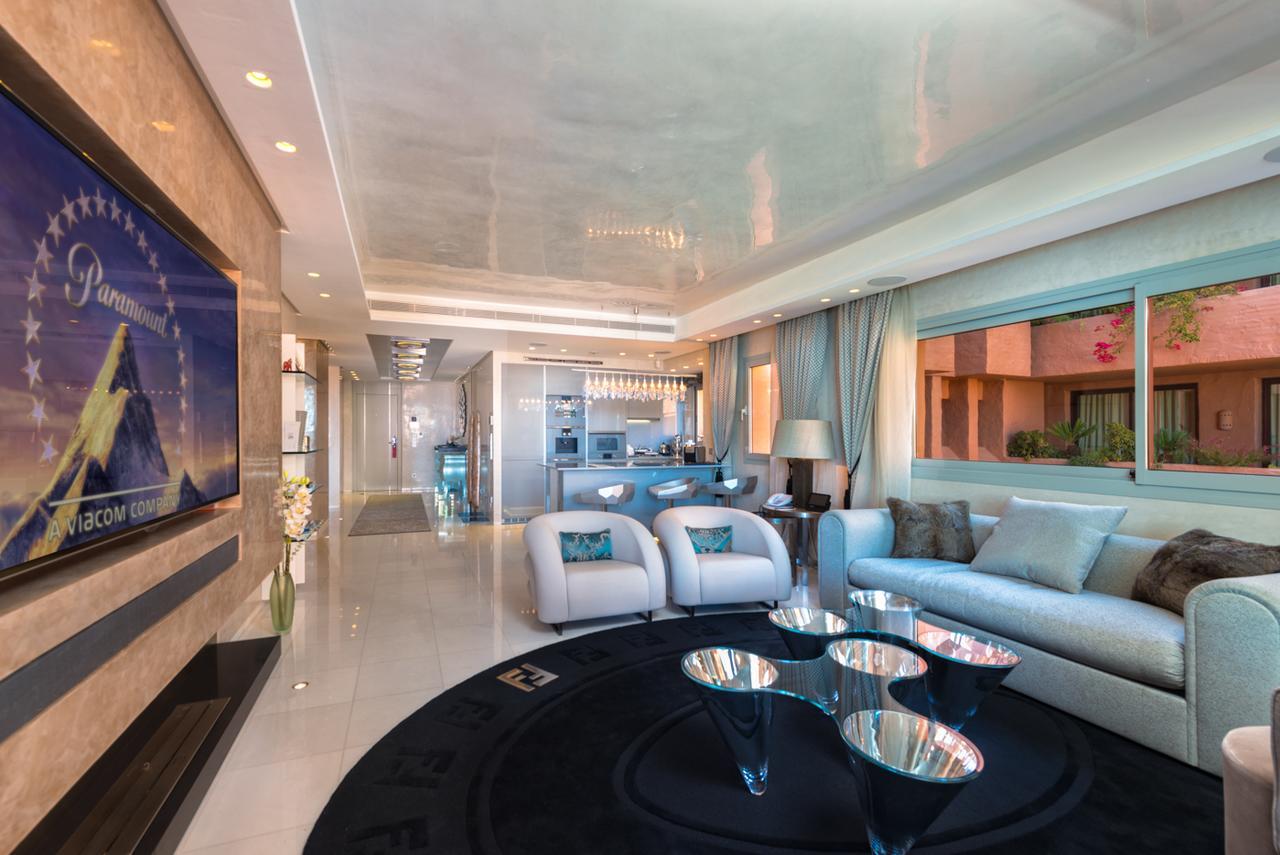 Bahia Beach Apartments Estepona Dış mekan fotoğraf